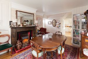 46 Salisbury Street_Dining Room- click for photo gallery